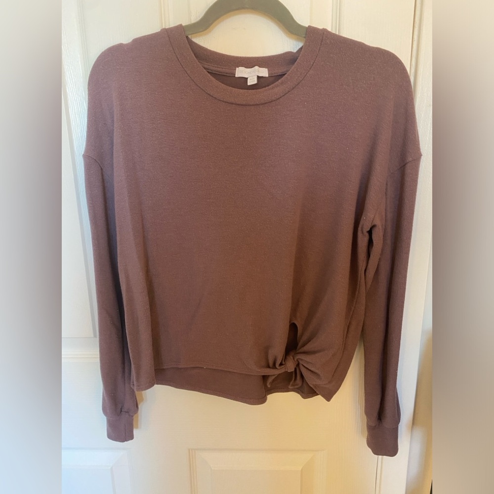 Beyond Yoga Smarten Up Pullover in Silverberry
